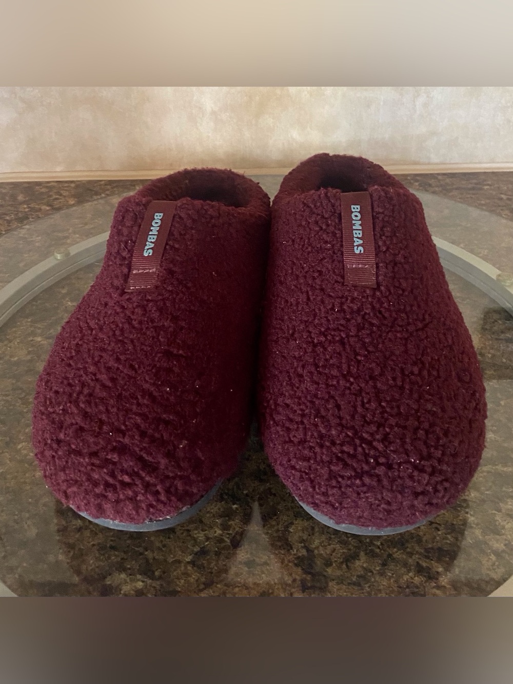 Bombas Burgundy Sherpa Slip-On Clog Style Slipper - Picture 2 of 8